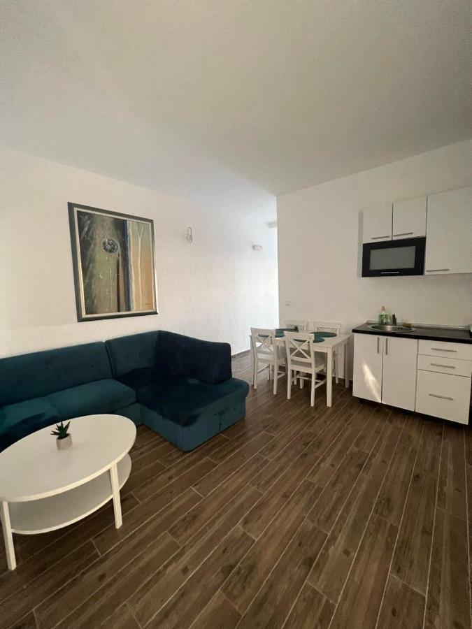 Apartments Stanaj Улцинь Экстерьер фото